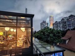 -弦月窗LUNETTE BY AMANDA(复兴路店)