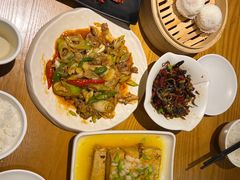 -隔壁老王·家常云南菜(花巷店)