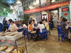 -马路边边串串香形象店(磐石路店)