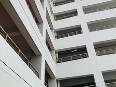 -浦东机场p4停车场