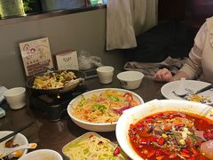 -东口码头·烧鸽子·鱼头泡饼·地方菜(金鹰悦城店)
