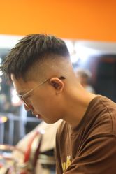 -鸿運 BARBER SHOP男士理发馆
