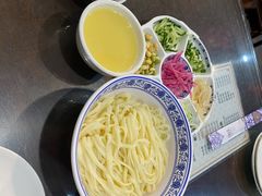 -老北京炸酱面大王.铜锅涮肉(朝阳门店)