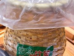 -云阿蛮云南生烫牛肉米线(奉贤路店)