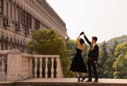 -唯一旅拍·颂当代影像艺术中心(上城店)