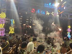 -渔家火锅·海鲜自助餐·演艺(亚龙湾天域酒店)