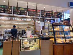 -房角石咖啡与书(吉大南校店)