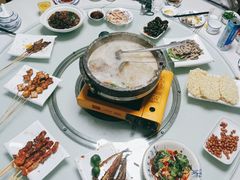 -墨脱石锅椰子鸡•香草鸭•东山羊(大东海店)