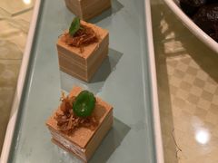 -王朝大酒店徐汇店-地面停车场