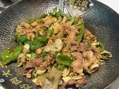 -费大厨辣椒炒肉(黄兴中心广场店)