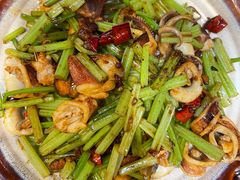 五花肉炒笔管鱼-晚归月亮湾私家菜(临邑路店)