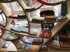 -钟书阁(松江泰晤士小镇店)