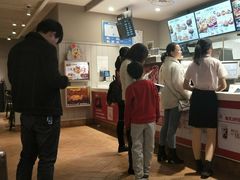 -肯德基(西影路店)