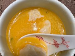 蟹粉小馄饨-新光酒家·河豚·海鲜·蟹料理(浦东店)