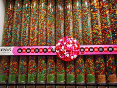 -m豆巧克力世界(上海世茂广场店)