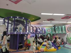 -孩子王童乐园(武汉永旺店)