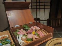 -山川小町·极番烧肉(新地假日广场店)