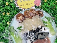 -宝燕海货工场(长江国际店)