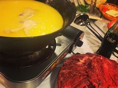 -鲜入围煮花胶鸡海鲜火锅