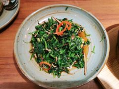 青年拌菜-青年公社烤鸭(宝杨宝龙广场店)