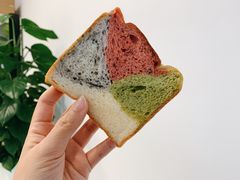 四色米吐司-沁屋面包店(人民东路店)