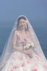 -至臻微拉婚纱摄影