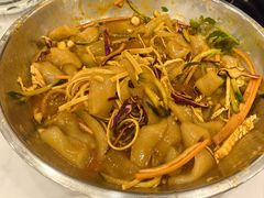 -九妹农家大铁锅东北菜(江湾店)