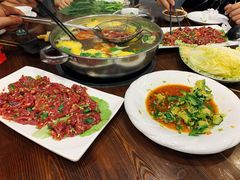 -乡土黄·鲜牛肉火锅·小龙虾(兴业街店)