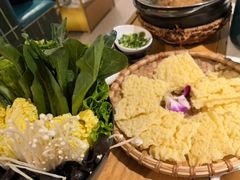 -三个椰子·现砍椰子鸡(金源CBD店)