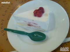白巧克力覆盆子蛋糕-星巴克(广州正佳广场4层店)