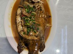 徽菜一绝臭鳜鱼小-香乡美食府特色肥西老母鸡(三河古镇店)