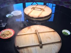 -鱼窝棚柴火铁锅炖(富山屯店)