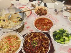 -堂瓦里·33年传统赣菜(第一街区店)