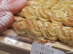 -提亚烘焙·手作面包·生日蛋糕(七星店)