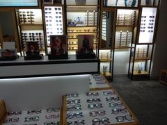 -LOGO眼镜·蔡司品牌折扣店(龙华清湖店)
