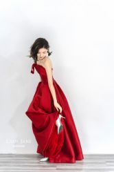 -Lady  Jane高端婚纱礼服馆