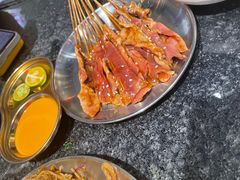 -何妹湿辣牛肉·粤式烧烤砂煲(桂雅路店)