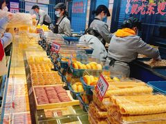 面包甜点陈列柜-東更道点心行(利客来店)