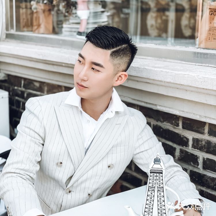 赏花攻略|绝美的白色海棠树下太浪漫了'🤍