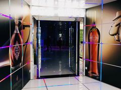 -异次元·LIGHT HOUSE·美食酒廊·休闲露台