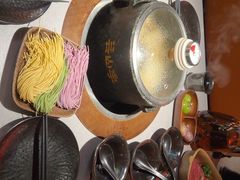 -芸山季·云南山珍菌火锅(人民广场来福士店)