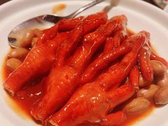 砂锅煨凤爪-海派悦庭·海胆烧麦·新融合菜(凯德广场店)