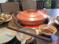 -菌自由丨野生菌火锅特色庭院餐厅(丽江古城店)