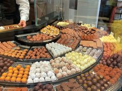 -Laderach 莱德拉(上海环贸iapm店)