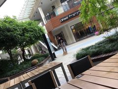 -宁波杉井奥特莱斯广场