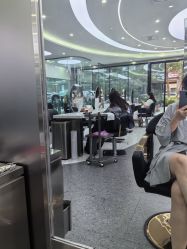 -MOVAN  HAIR莫凡匠人发型屋
