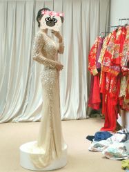 闪亮bing-觅白婚纱礼服馆
