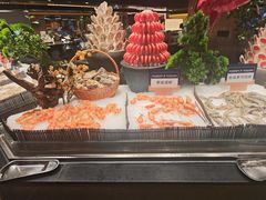 -钱小奴海鲜自助黑金店(杭州滨江龙湖店)