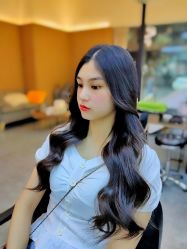 -诗悦发型烫染SALON