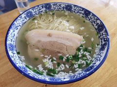 枫镇肉面-裕兴记·三虾面(西北街总店)